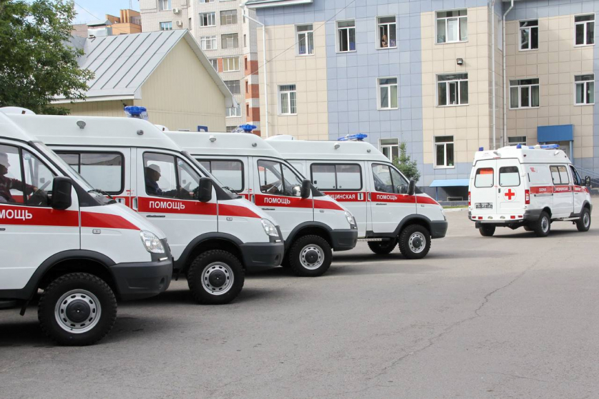 КГБУЗ «Каменская МБ» получила в пользование 1 машину скорой помощи и 1 автомобиль Lada Largus для транспортировки Медицинского персонала и пациентов.